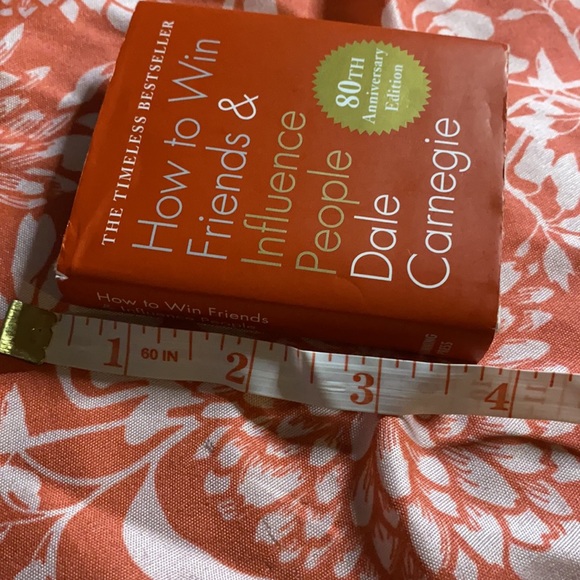 ⭐️How To Win Friends & Influence People 📕 - Picture 3 of 6